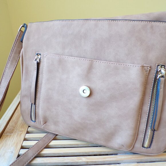 Violet Ray Faux Suede Crossbody Hand Bag Purse Expandable Bottom - Picture 6 of 12